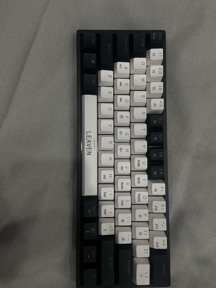 Leaven k620 keyboard, 61 key electronic RGB lighting system
