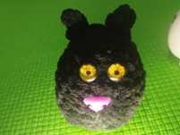 Вязаная игрушка котик