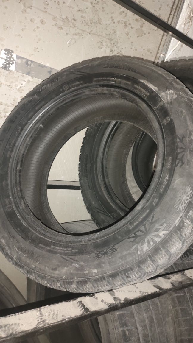 Продам зимние шины 215/60/16