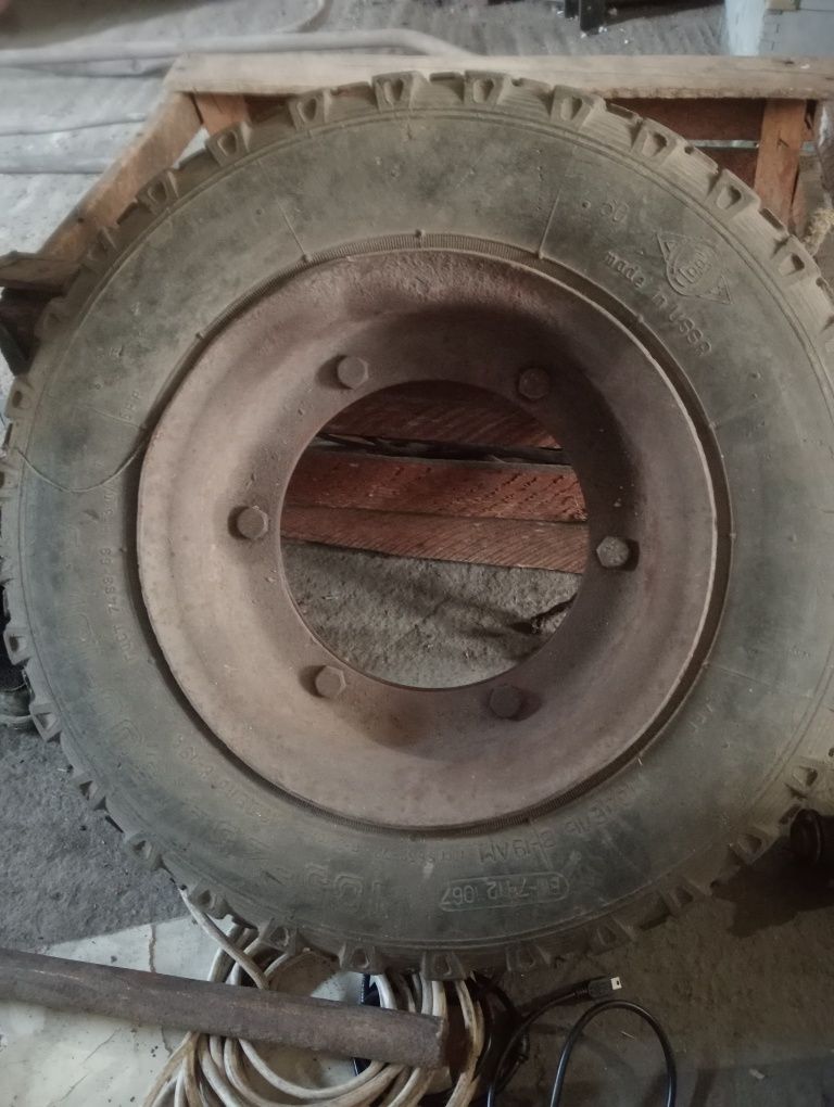 Продам баллон сельхоз машин
