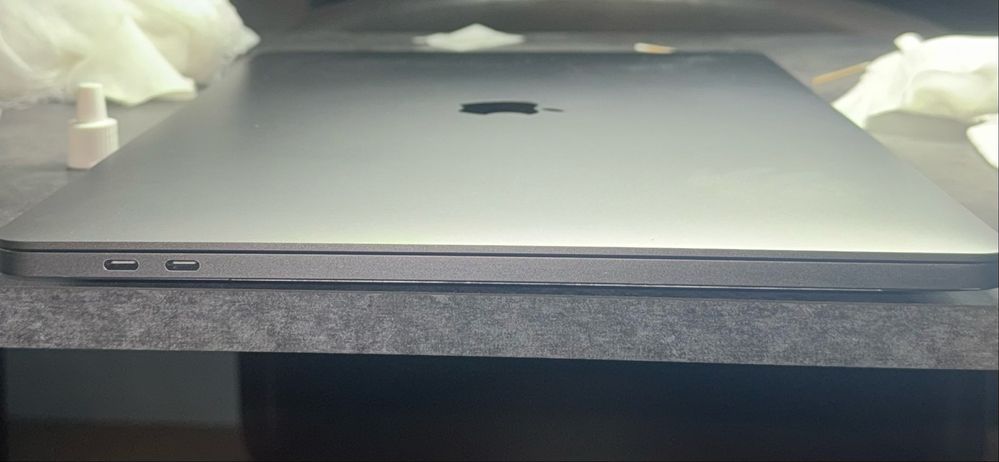 MacBook Pro (16-inch, 2019)