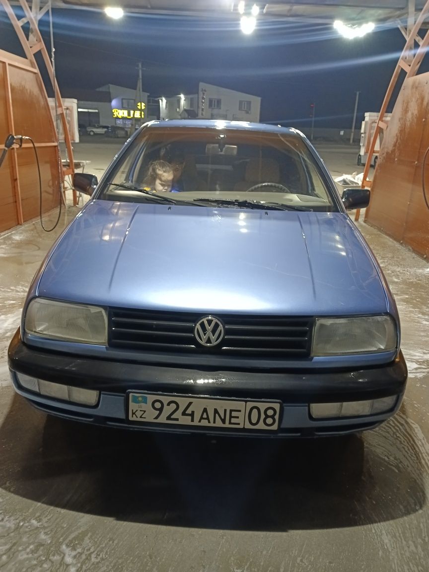 Продам вента 1992г сел поехал