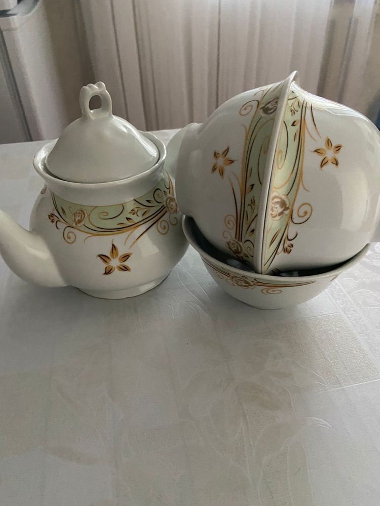 Сервиз новый на 12 персон