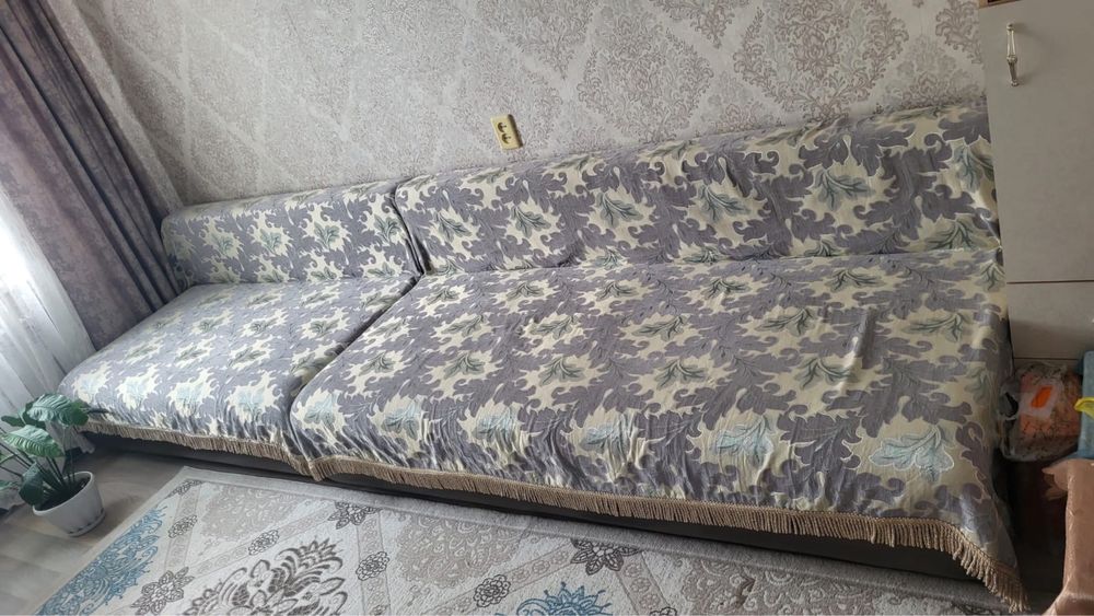 Продам диван в отличном состоянии