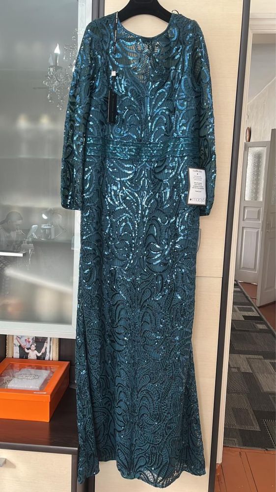 Продаю новое платье TADASHI SHOJI