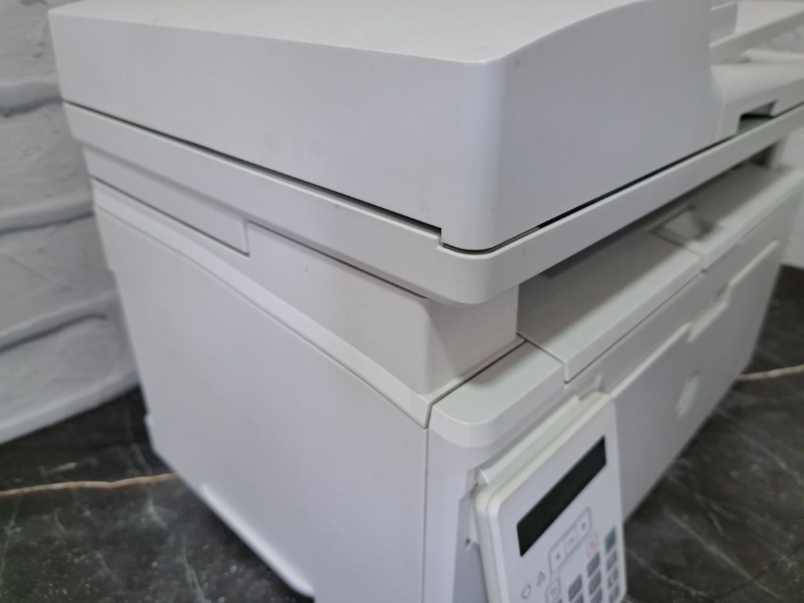 Продам МФУ принтер 3в1 HP Laser Jet Pro MFP M130FN  (идеал)