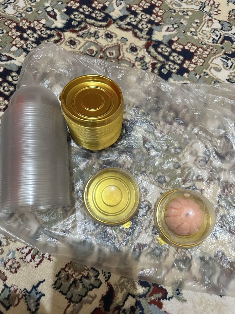 Мини коробки для десертов либо свечей .
