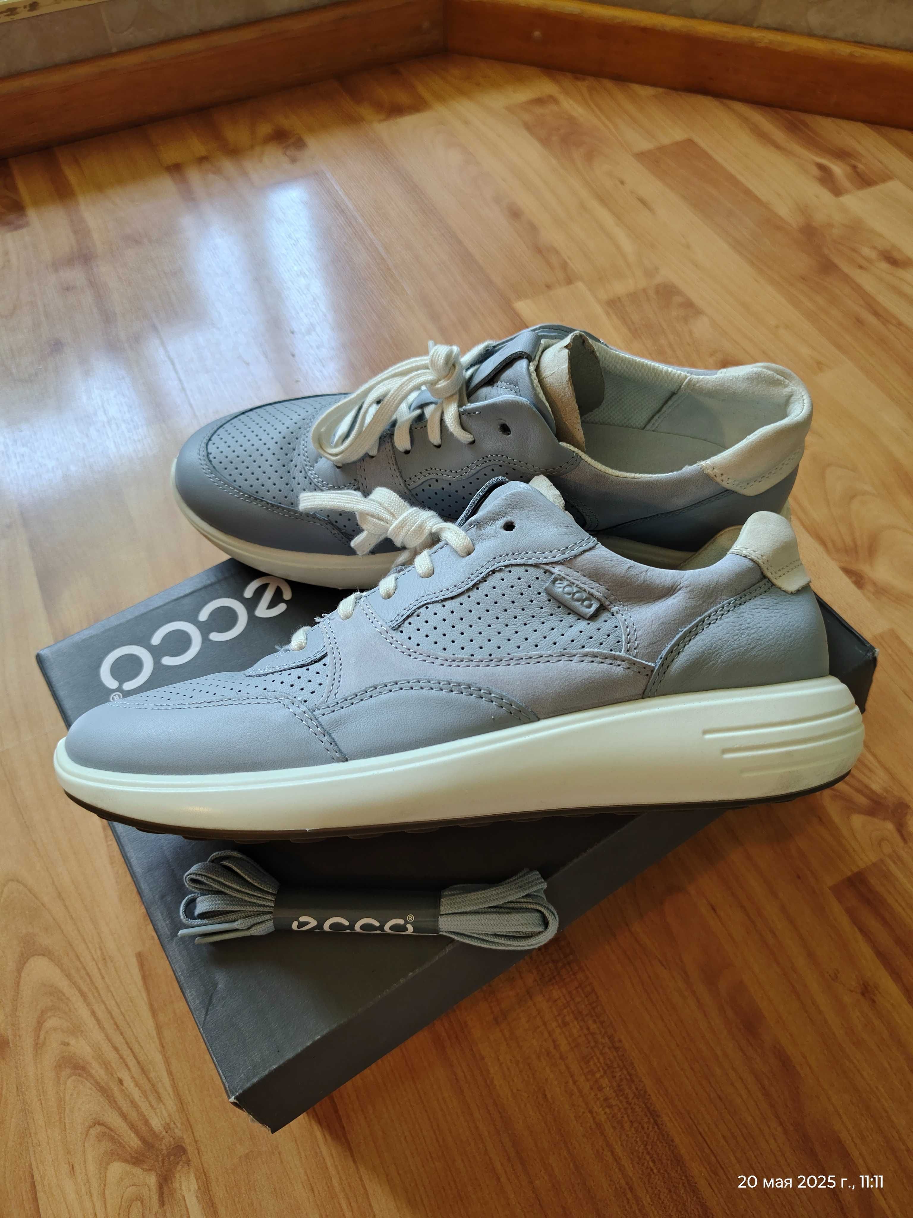 Кроссовки Ecco (Дания),телячья кожа,оригинал,новые,р-р 40