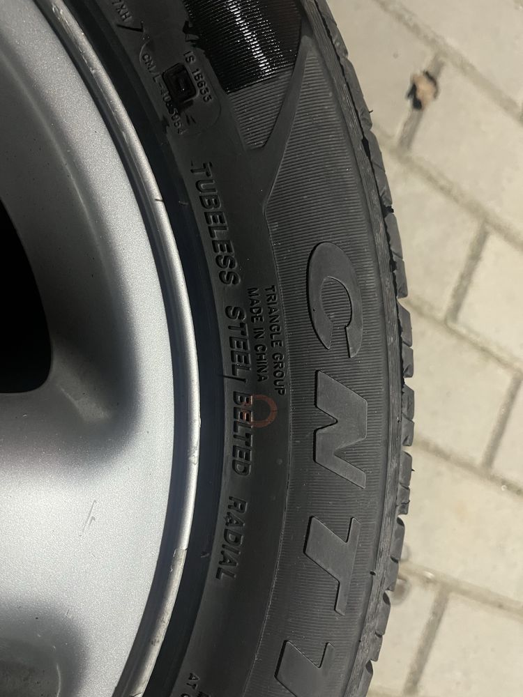 Продам комплект шин