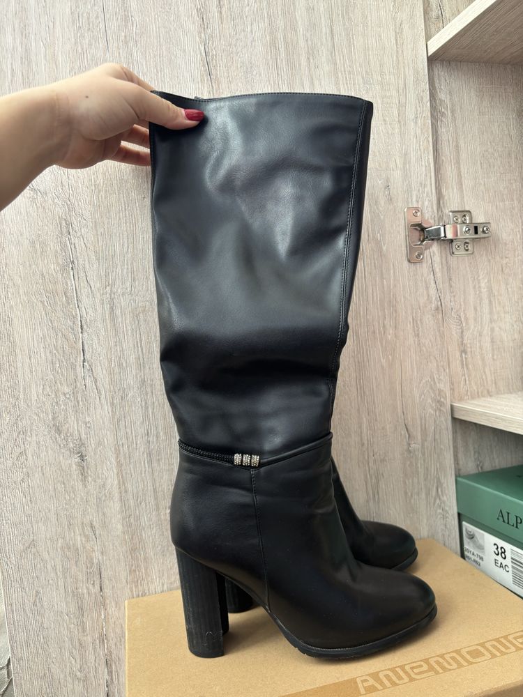 Продам сапоги
