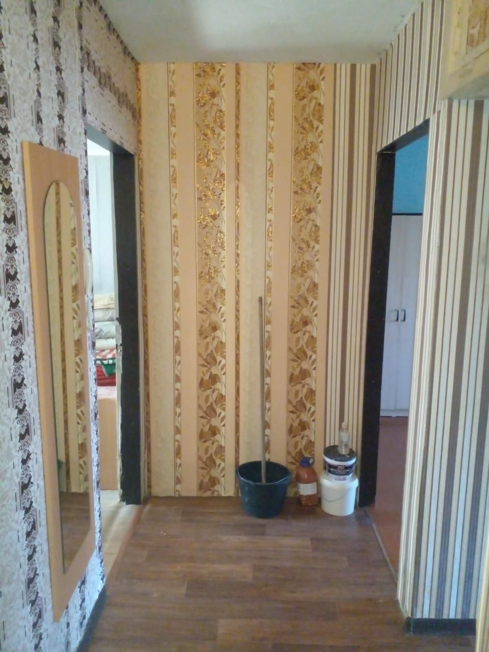 Продам 2 комнатную квартиру район 8 школы 16900
