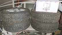 Продам комплект шипованных шин Nokian tyres с дисками