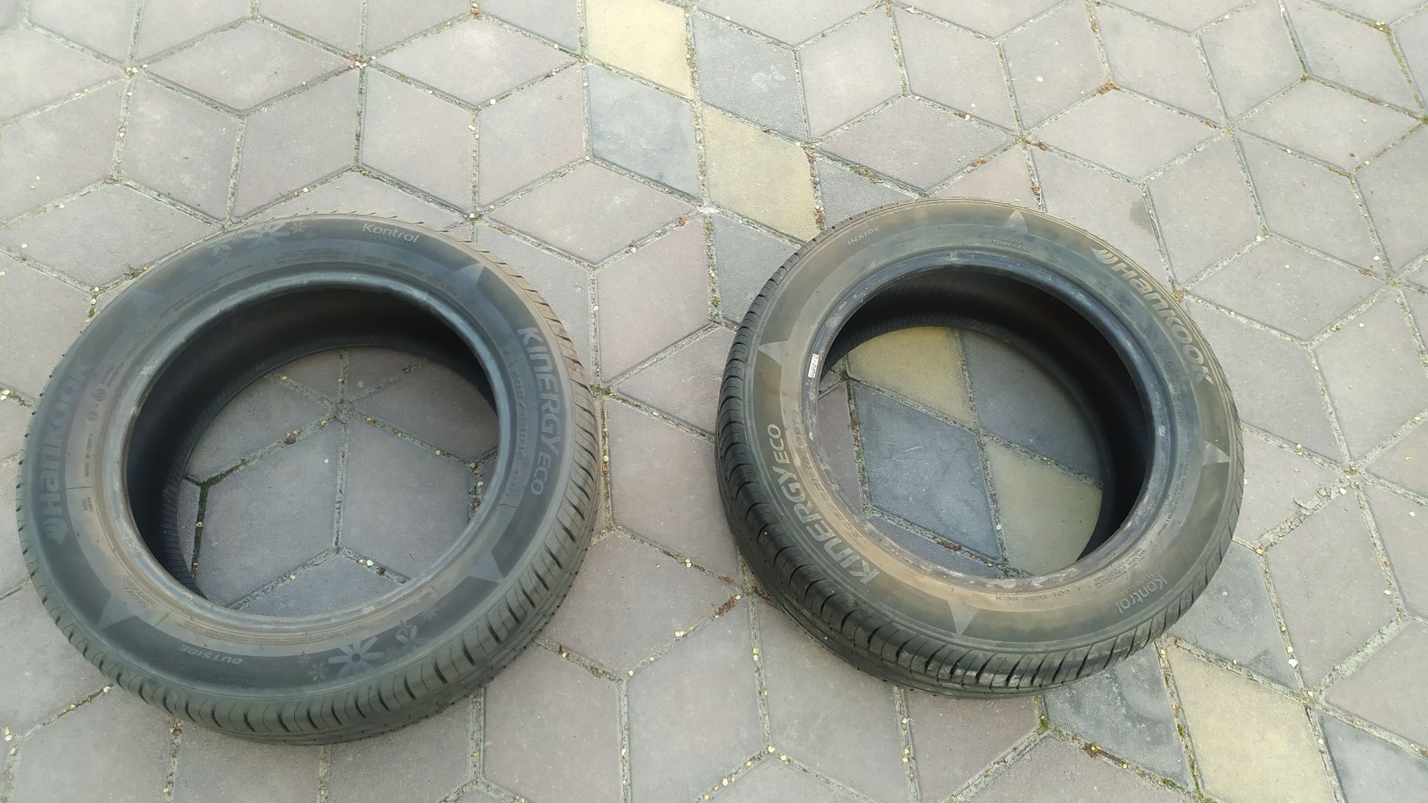Hankook 205/55/16  пара