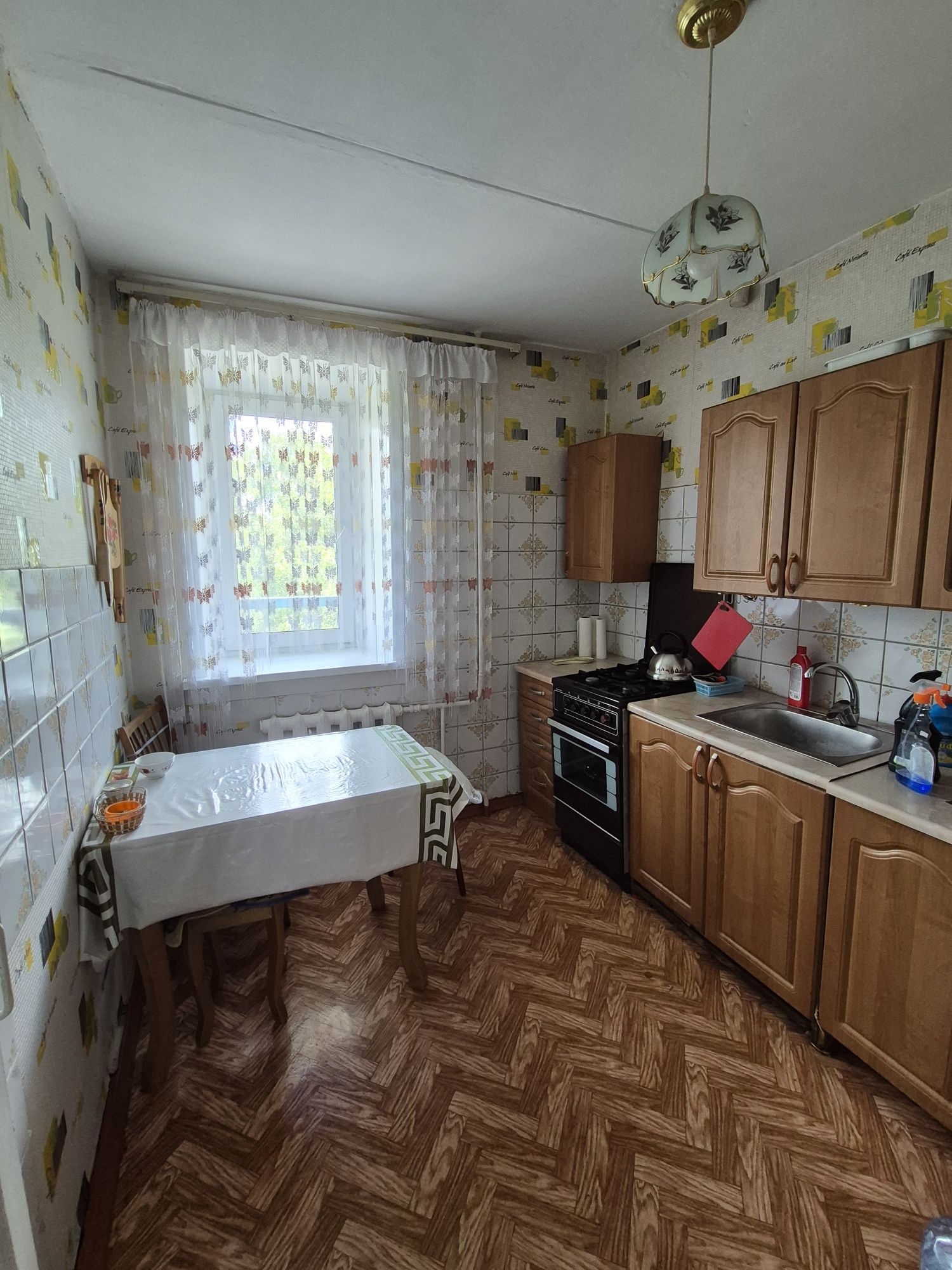 Сдам 3-х комн. кв.долгосрочно семейной паре или семье с 1 ребенком.