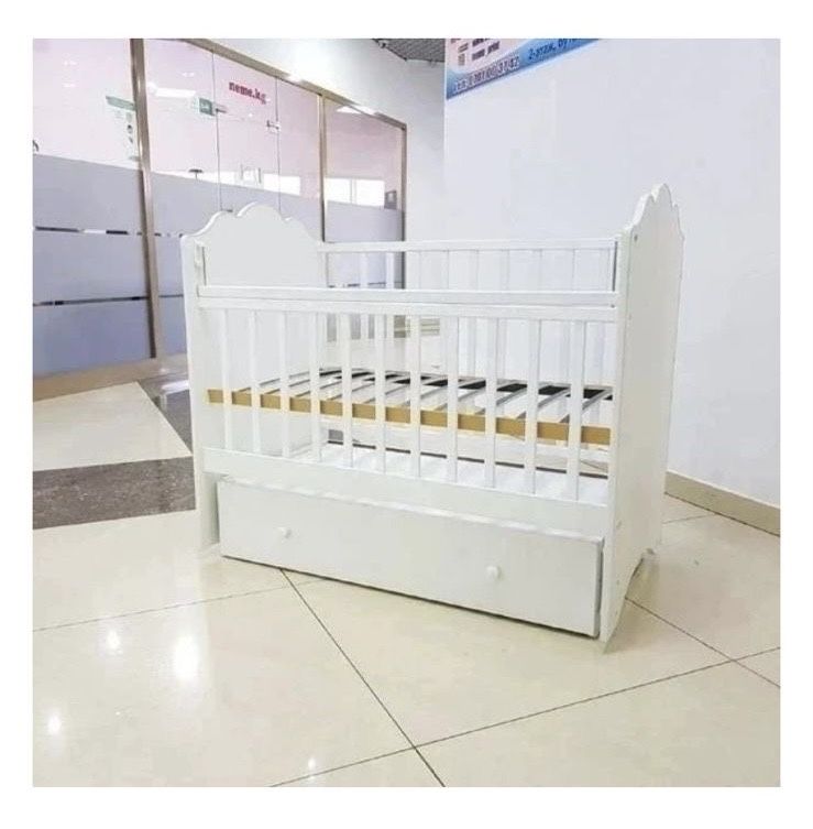 Продам детскую кроватьку