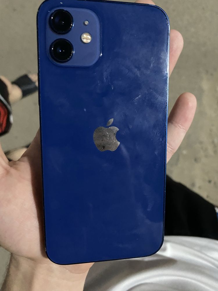 iPhone 12 память 64 гб