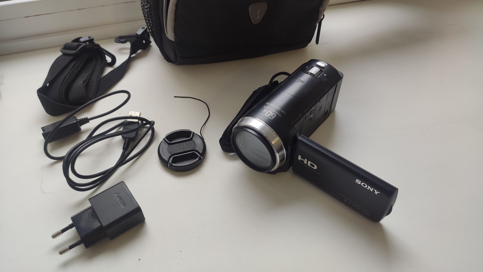 Продам видео камеру Sony hdr cx625 в отличном состоянии