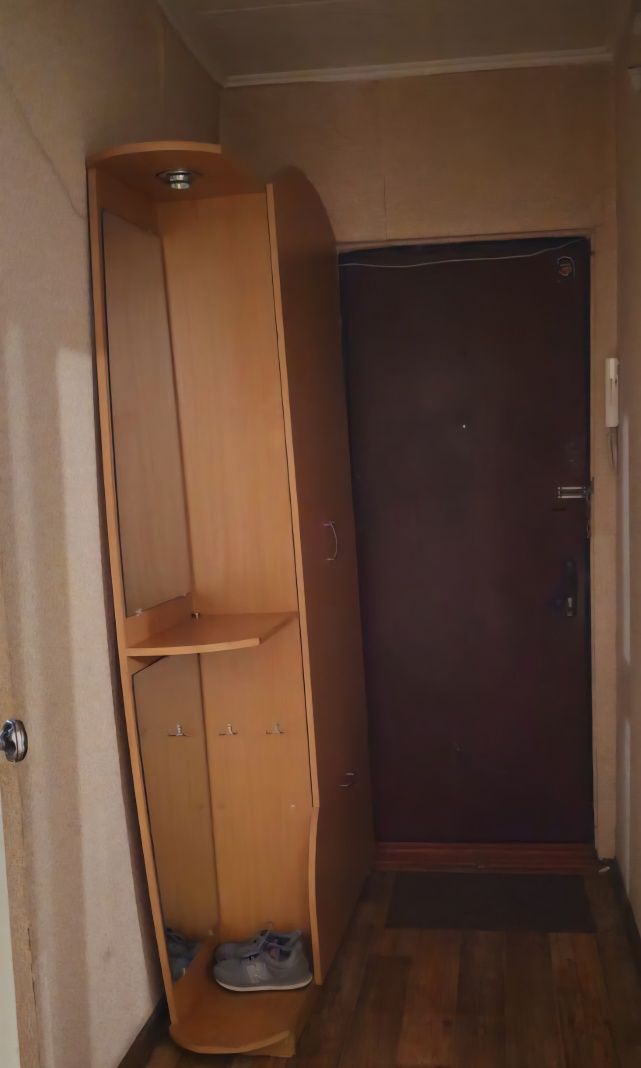 Срочно продам прихожку