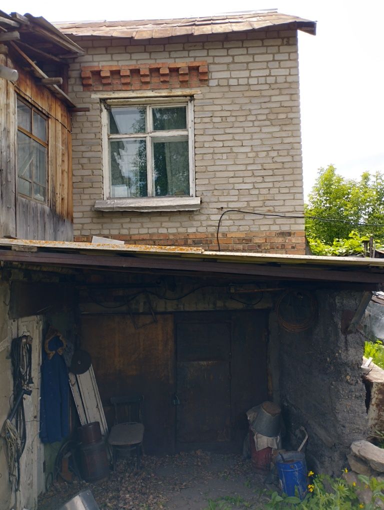 Продам дом с хоз.постройками