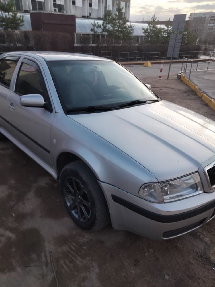 Продам машину Skoda  обмена нет только продажа