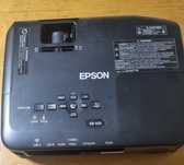 Проектор Epson.  рабочий. 
Цена: 50 000тг.