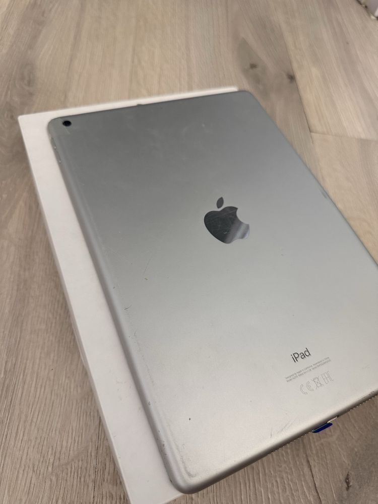 Продам планшет Ipad