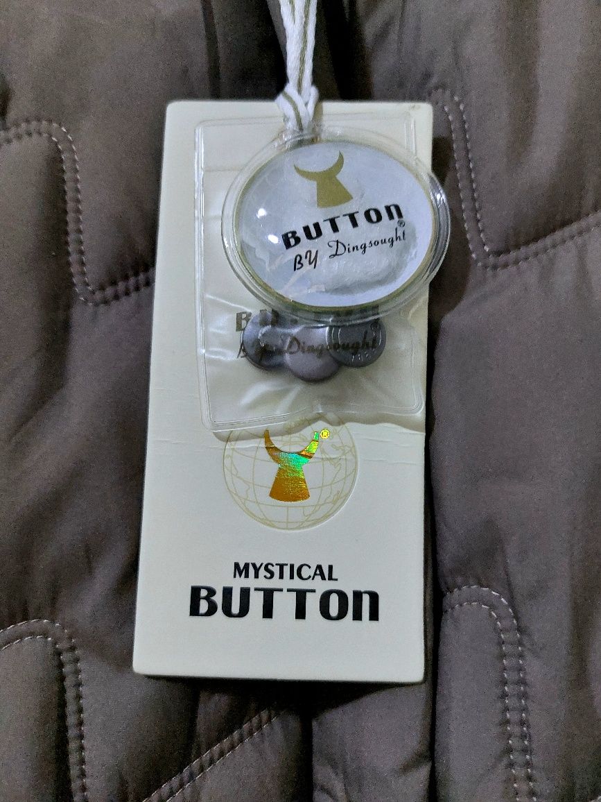 Продам Новый женский Пуховик BUTTON