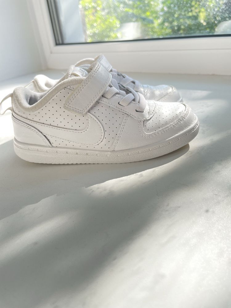 Кроссовки Nike оригинал,  26 р