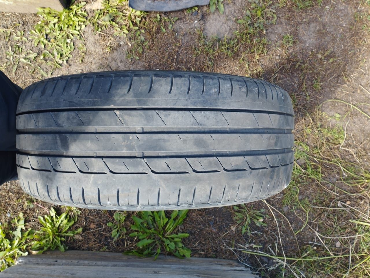 225/45/17 bridgestone turanza t001