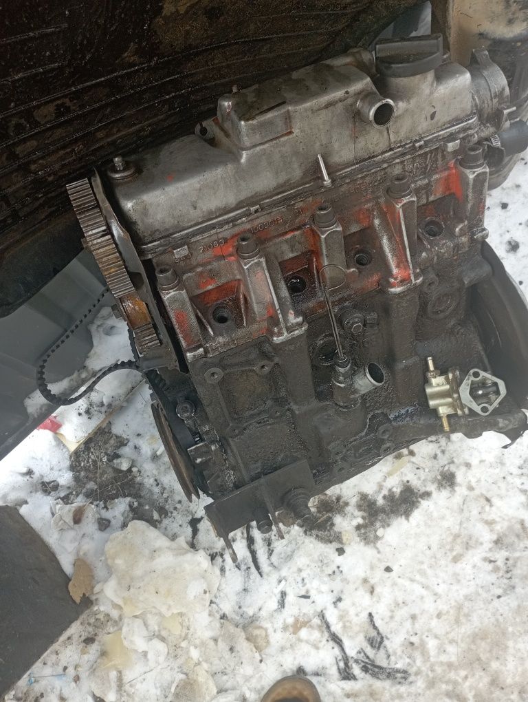 Запчасти на ваз 21099