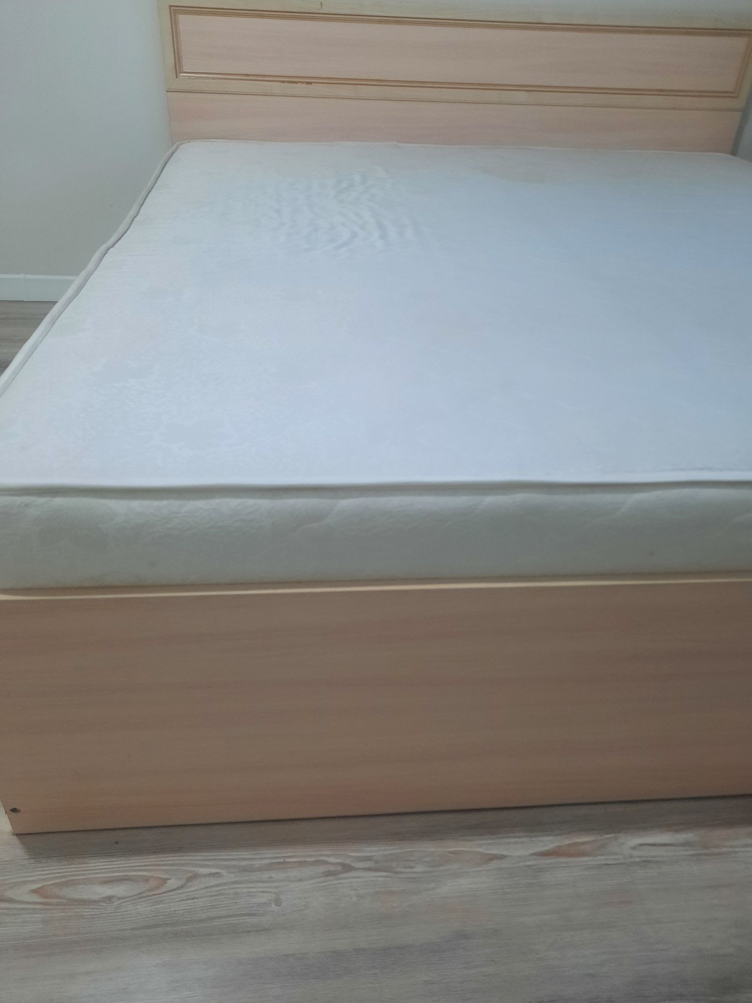 Продам 2-ух спальную кровать
