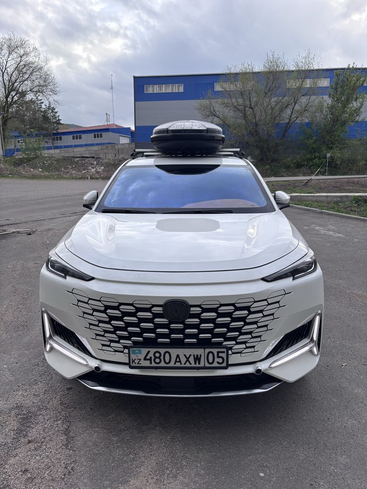 Продам Changan uni k