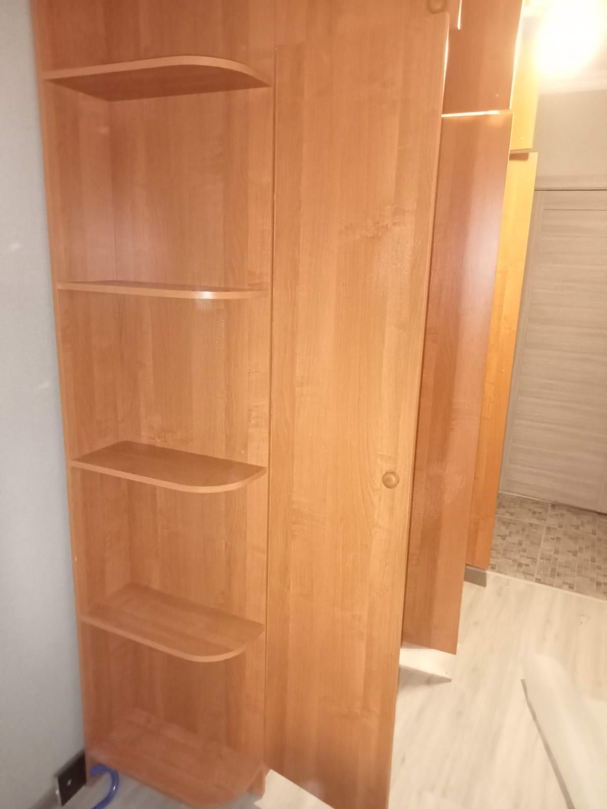 Продам прихожую в