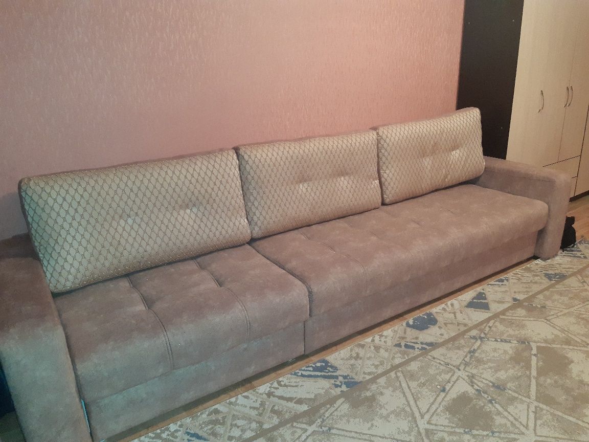 Продам диван в хорошем состоянии