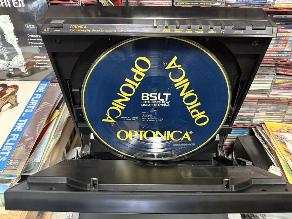 Sharp - Optonica RP 114. Вертикальный Виниловый проигрыватель