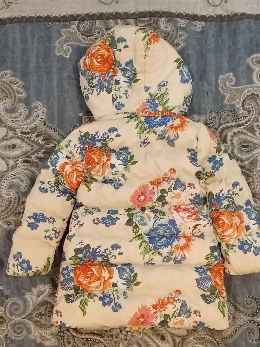 Удлиненная куртка для девочки