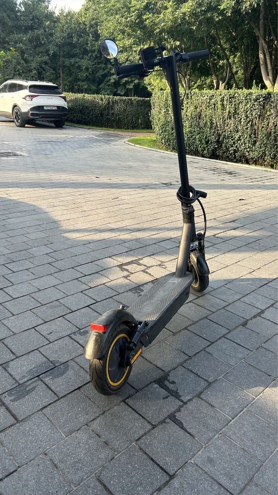 Продам самокат AOVA PRO MAX