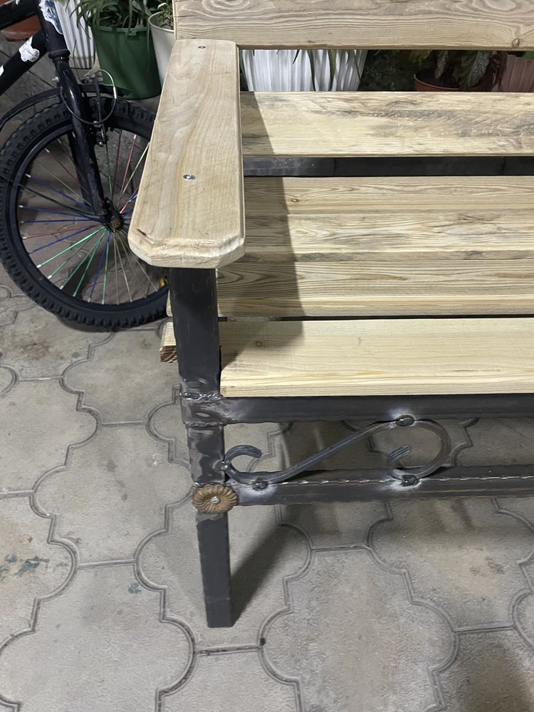 Скамейку продам прочная