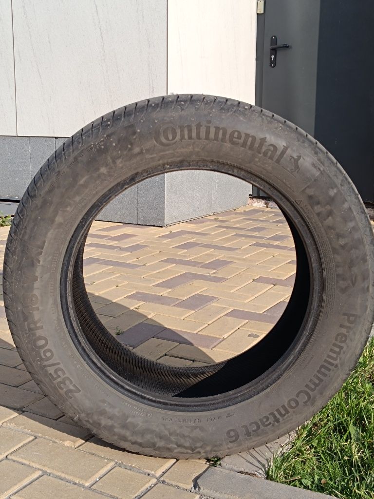 Продам Шины 235/60 R18