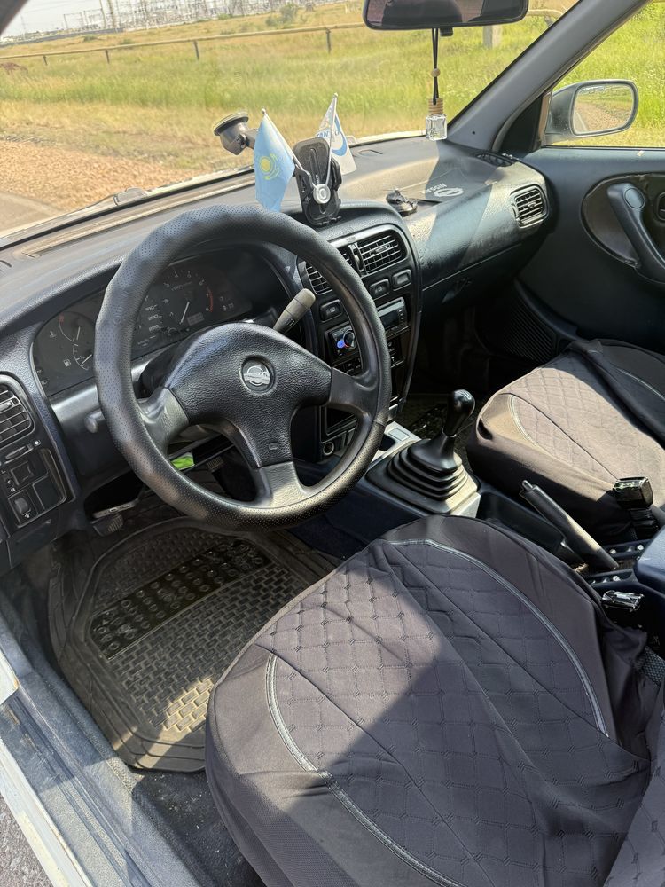 Nissan Primera P10, 1994 г.