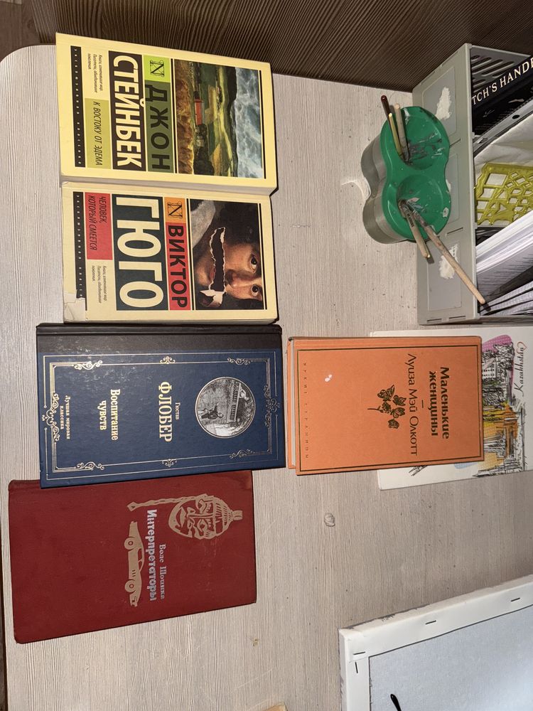Продам книги, в неплохом состоянии