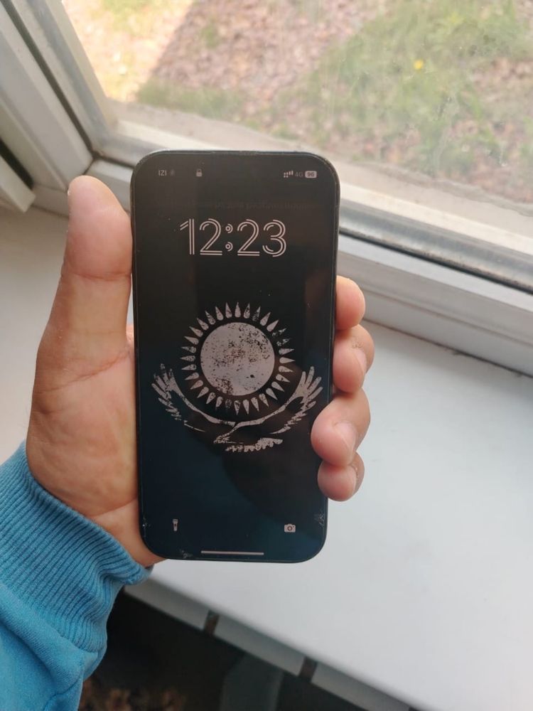 Iphone 16 pro 128 esim