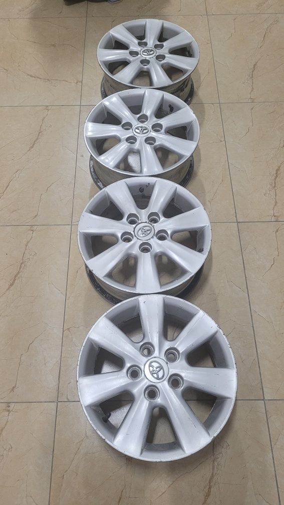 Продам  диск на Toyota  r 15