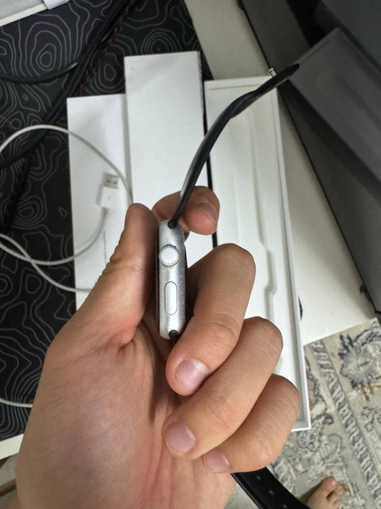 Продам Apple watch 3 42mm