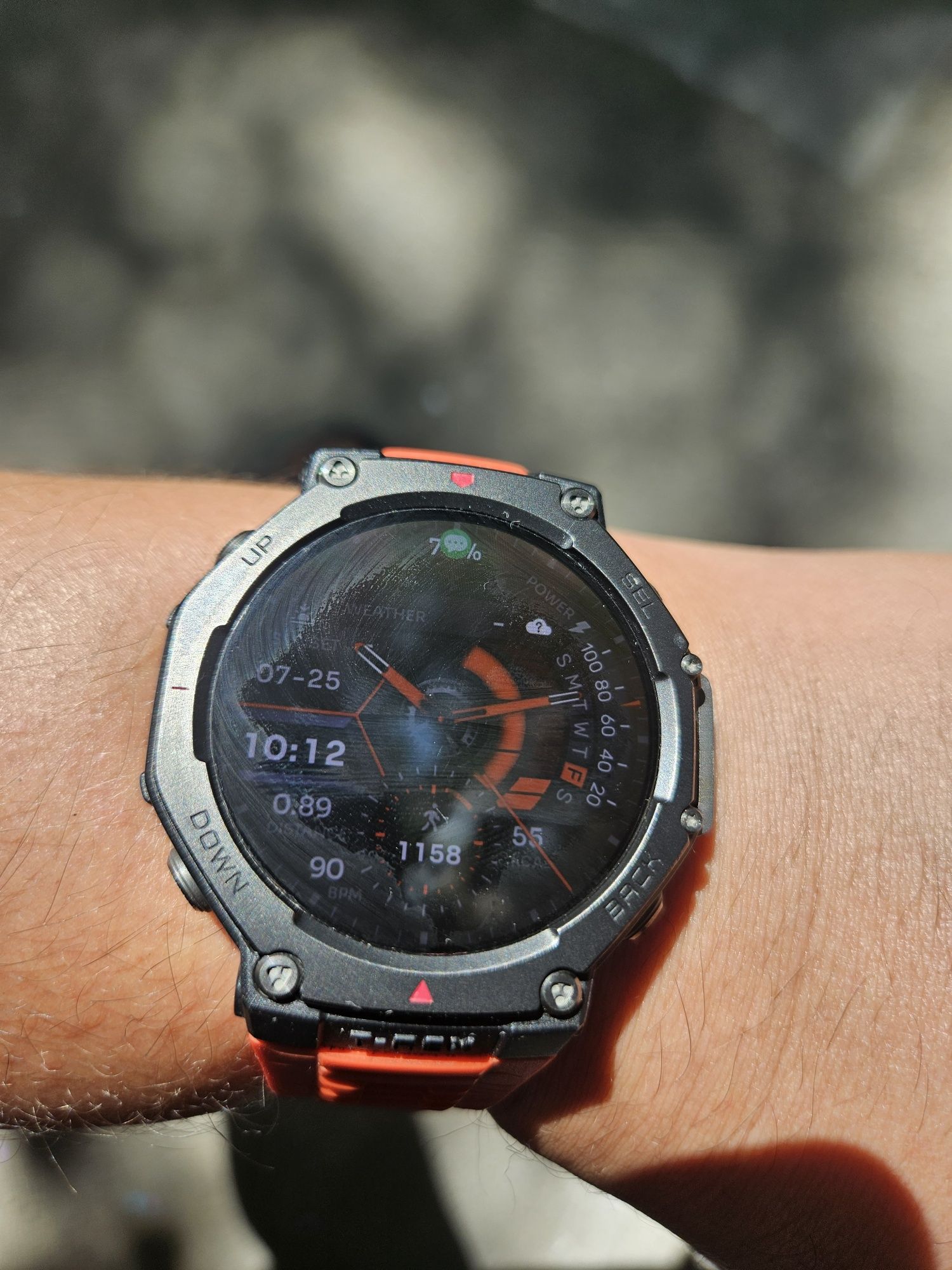 Продам смарт часы amazfit t-rex 3