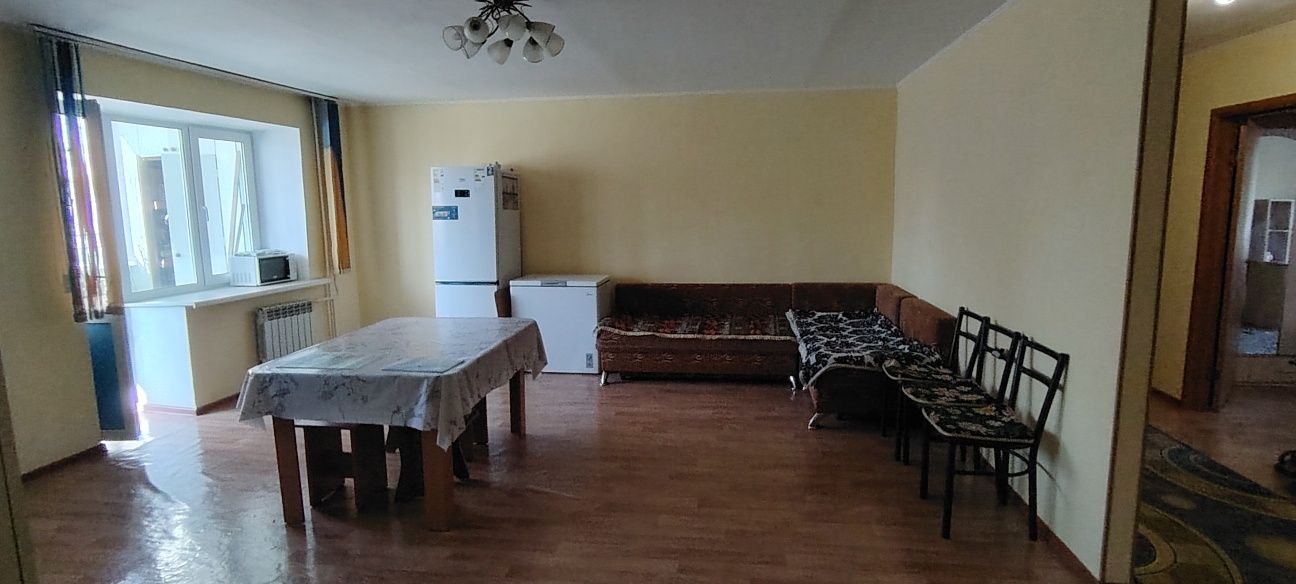 Срочно продам просторную трёхкомнатную.