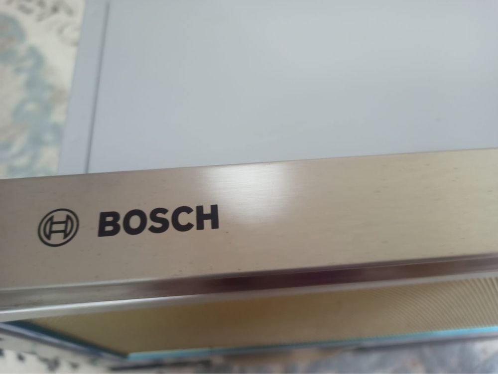 Продам новую вытяжку Bosch