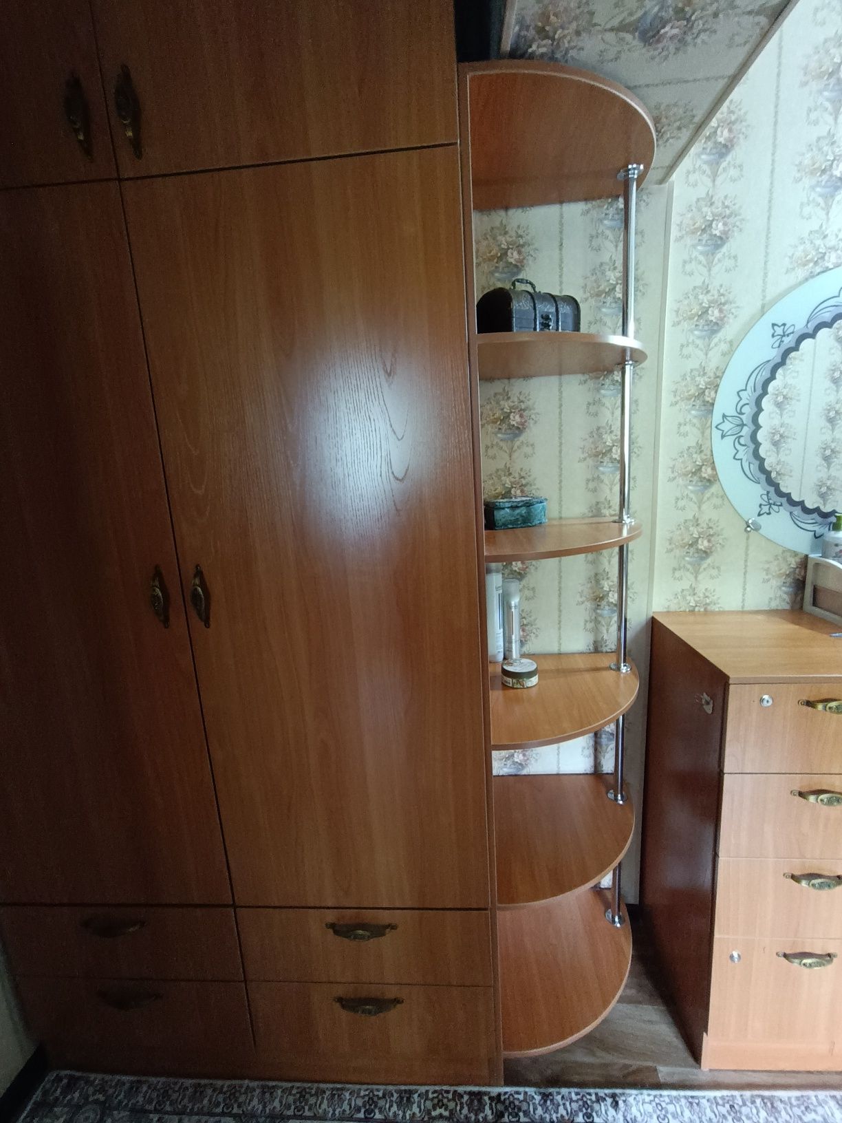 Продаются полочки срочно