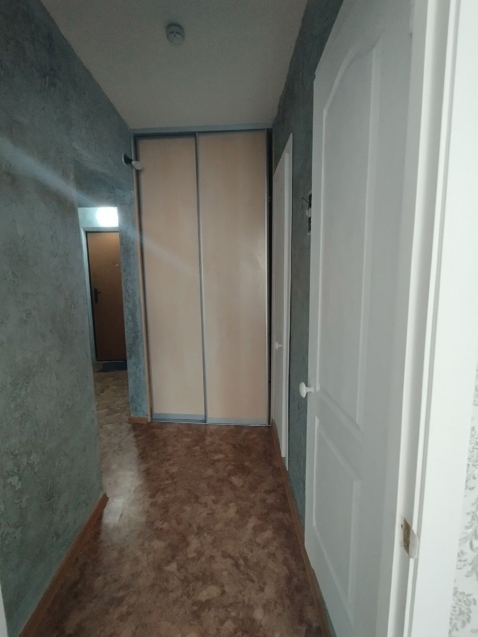 Сдам 2 ком квартиру