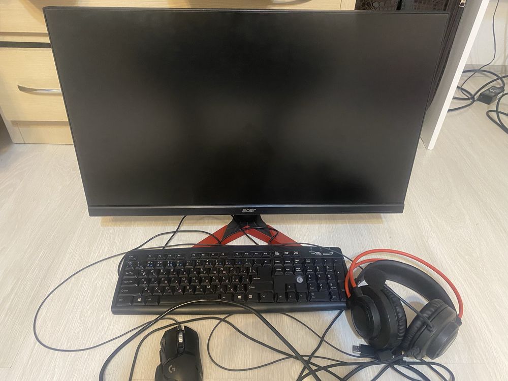 Продам монитор Acer, мышь Logitech G502Hero, Наушники Bloody и клаву.